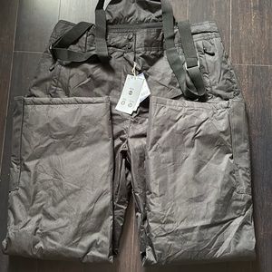 MOUNTAIN WAREHOUSE SNOW PANTS IN BLACK SZ 14 NWT